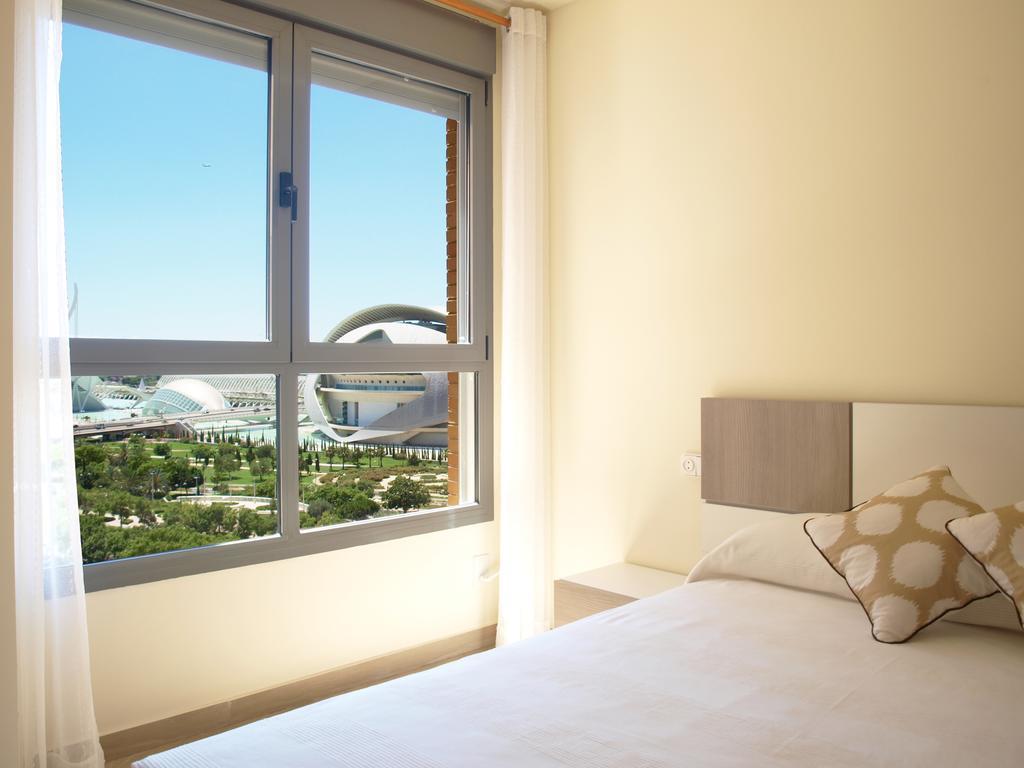 Apartup Yellow Opera View Apartment บาเลนเซีย ภายนอก รูปภาพ